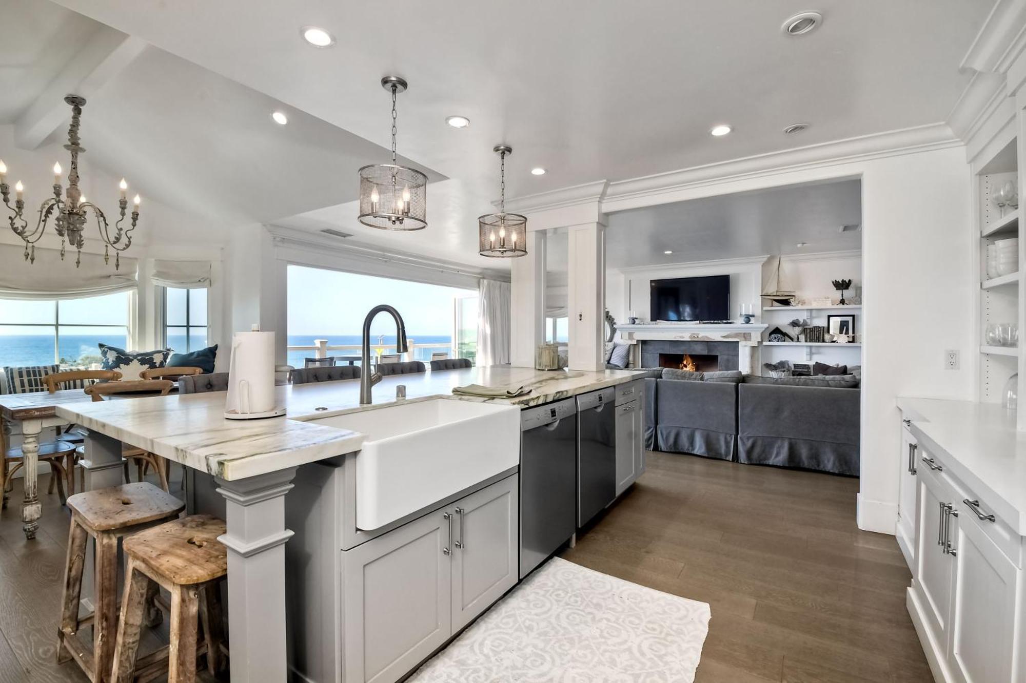 Luxury Ocean Views - 6 Bedroom Home - Steps To Sand Carlsbad Bagian luar foto